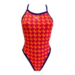 Rote Blaue Frau Des Badeanzug-Turbo-Rombus